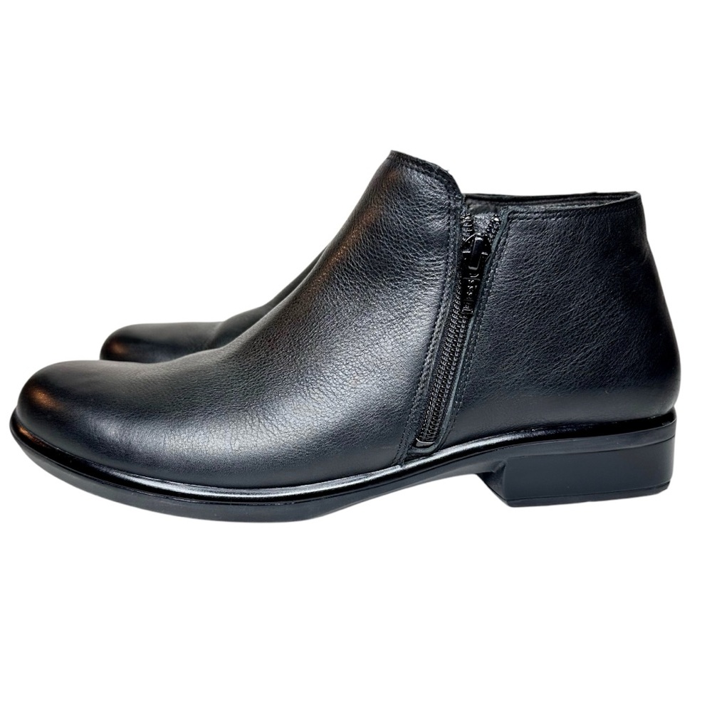 Naot Helm Boots Black Water Resistant Leather Shoes Women’s SZ 41 US 10 Booties